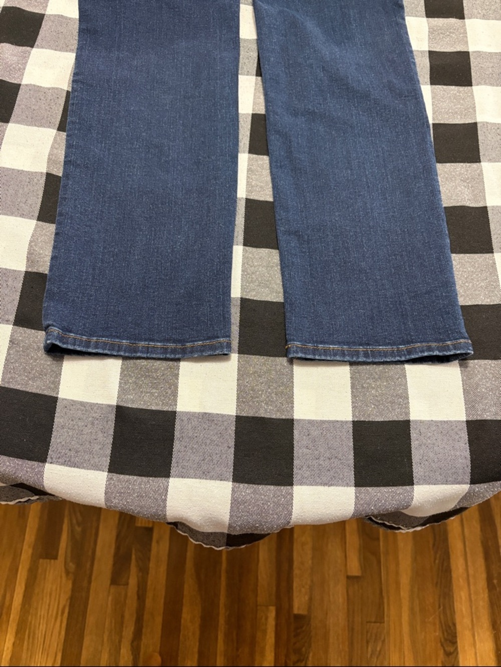 Kut From The Kloth Catherine Boyfriend Jeans Mid Rise Women Size 4 x 30 Stretch - Picture 13 of 14